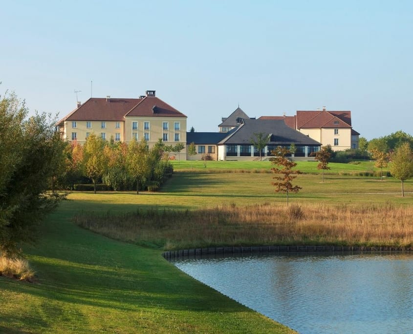 Campanile Val de France