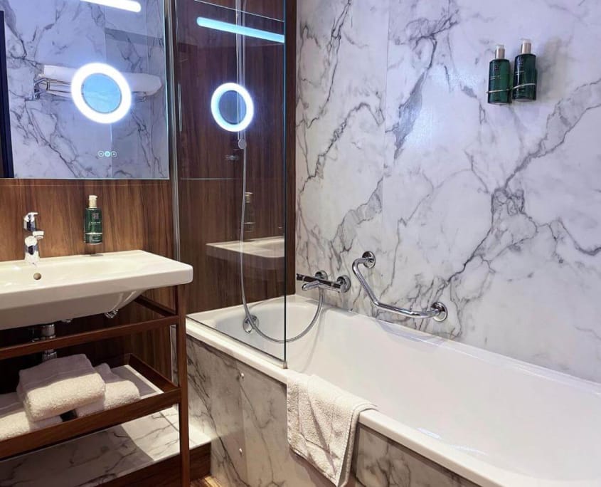 Hôtel l'Elysée Val d'Europe