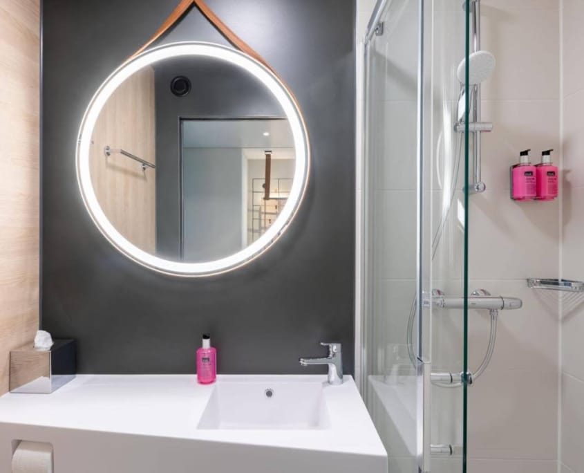 Moxy Paris Val d'Europe Moxy Paris Val d'Europe