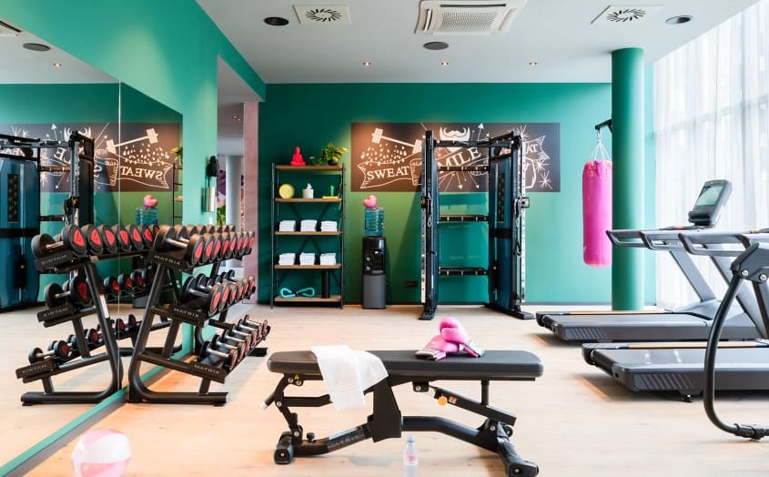 Moxy Paris Val d'Europe Moxy Paris Val d'Europe